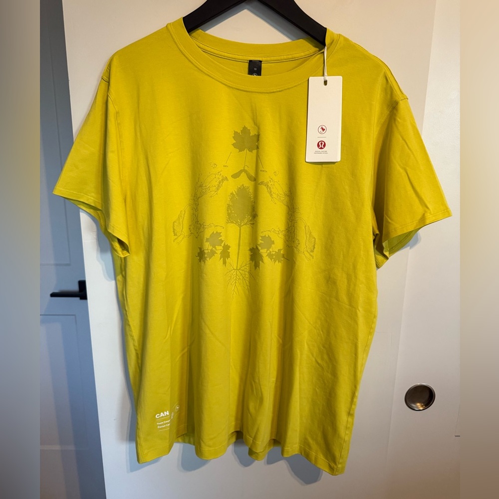 NWT Rare Lululemon All Yours Tee *Team Canada Size 10